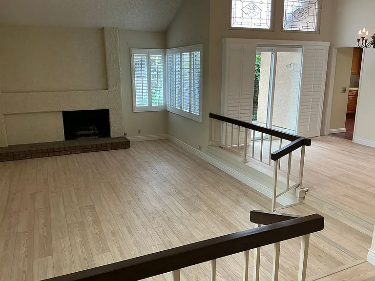 1920 Alto Ln — Photo 19