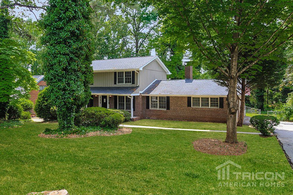 1st image of 285 Regal Dr