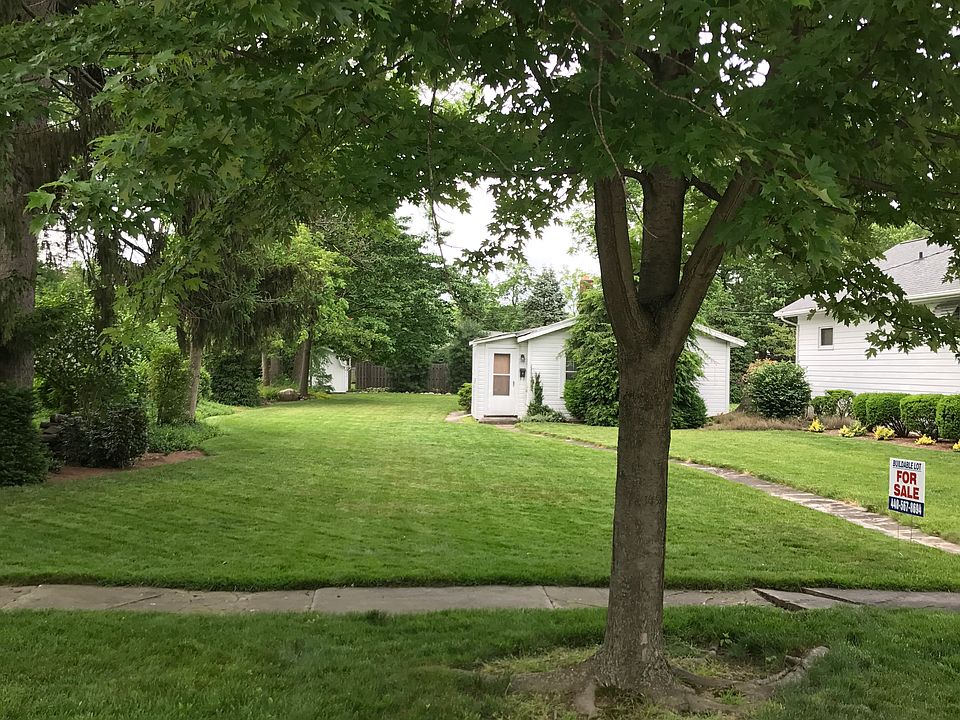 1st image of 106 Kraft St