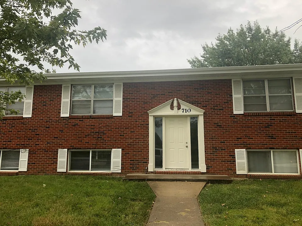 710 Claudell Ln