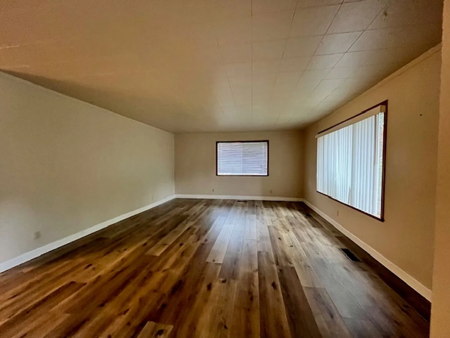 Spacious Single-Level Home in the Heart of Downtown Colfax! — Photo 4