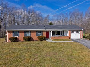 175 Whippoorwill Way, Caldwell, WV 24925