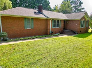 209 Cliffstone Dr, Easley, SC 29640