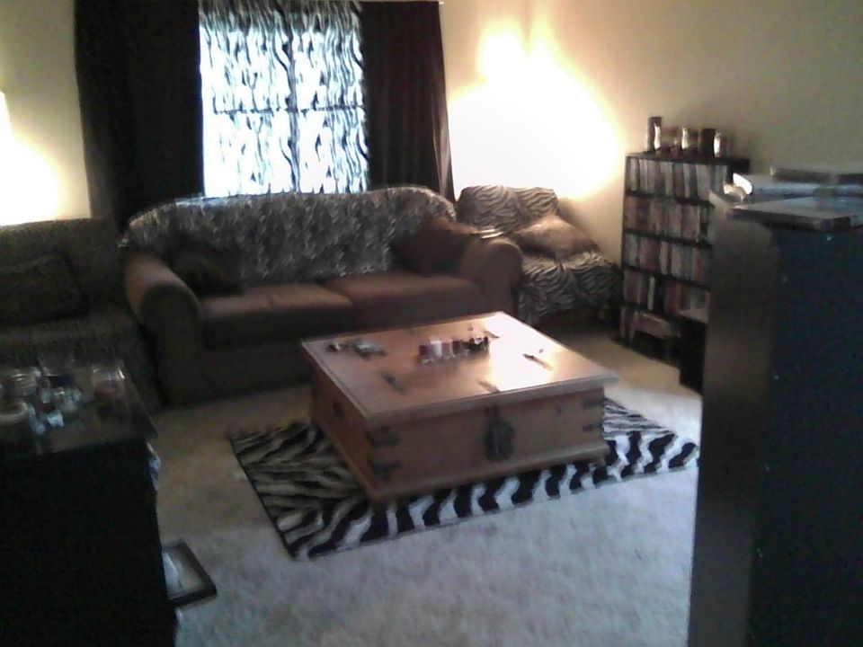 2nd image of 2613 Borst Ave