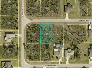 636 Central St E, Lehigh Acres, FL 33974