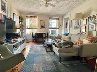 10 2nd St #2, Brooklyn, NY 11231