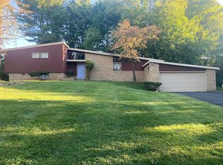 18911 Monticello Dr, Hagerstown, MD 21742