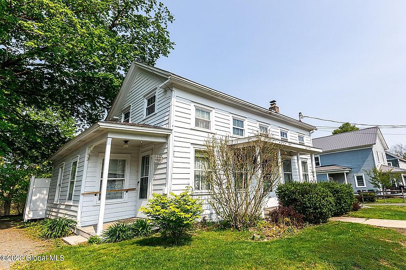 2nd image of 33 Elm Street