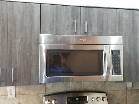 4th image of 7107 Holly Hill Dr #6