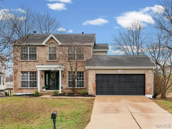 7132 Oak Stream Dr, O'Fallon, MO 63368