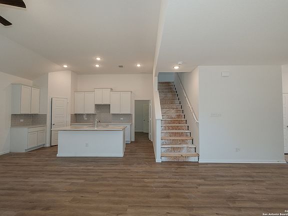 3rd image of 22203 Jordans Place