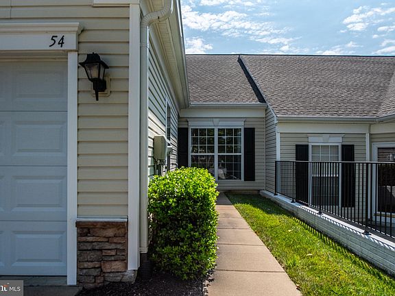 3rd image of 54 Harborton Ln #12-2