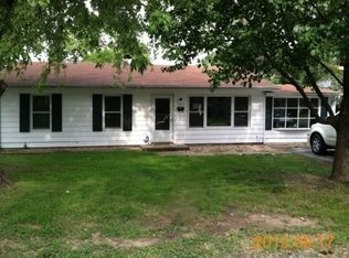 1605 Armand Dr, Cahokia, IL