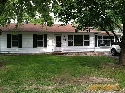 1605 Armand Dr photo 1
