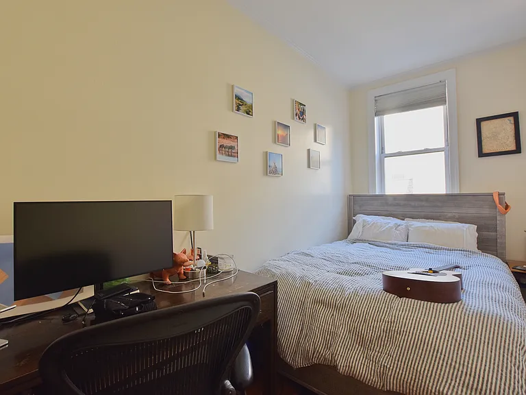 626 Hudson St #2 — Photo 4