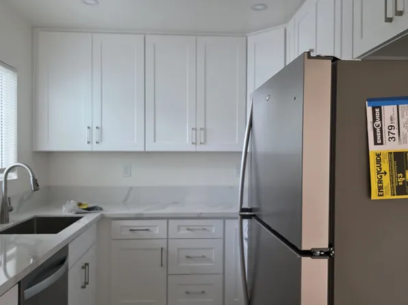 453 W Windsor Rd APT D, Glendale, CA 91204