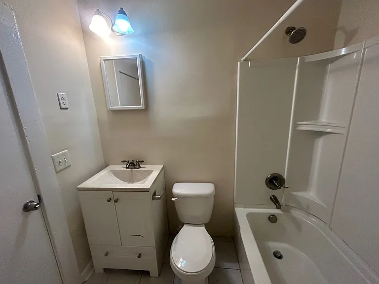 1506 Charlton St — Photo 19