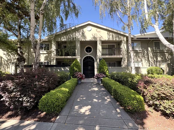 20 Willow Rd APT 34, Menlo Park, CA 94025