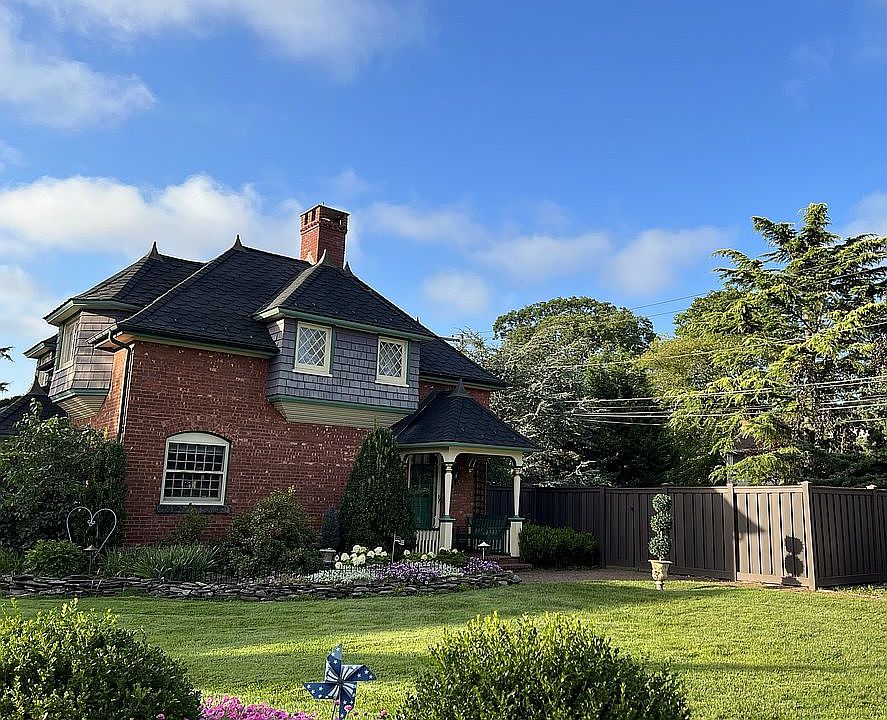 1st image of 49 Featherbed Ln