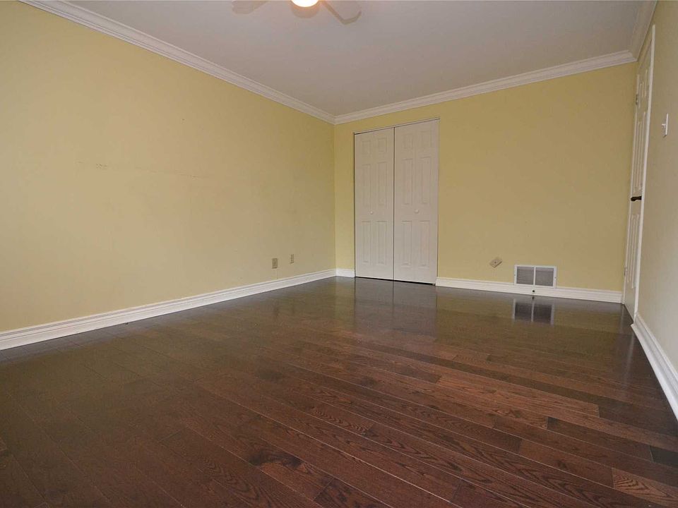 1st image of 1176 Falgarwood Dr