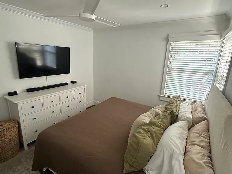 2200 Laburnum Ave — Photo 18