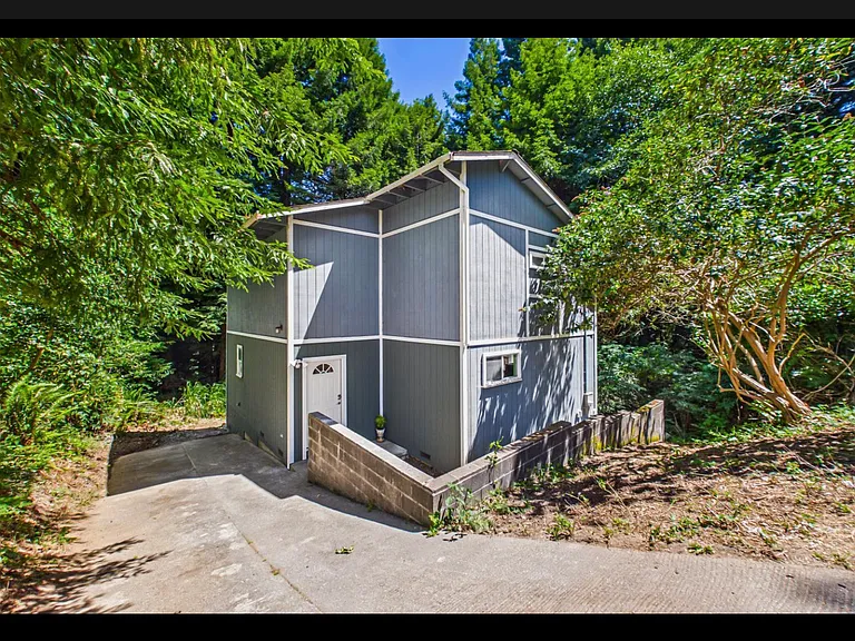 119 Sylva St — Photo 3