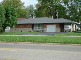 1104 W Main St, Robinson, IL 62454