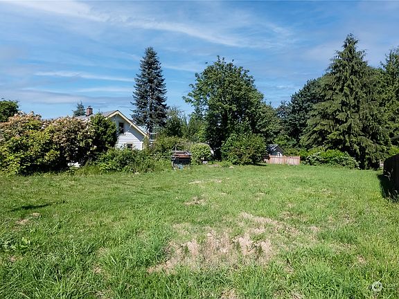 5th image of 318 N 6th Avenue SW