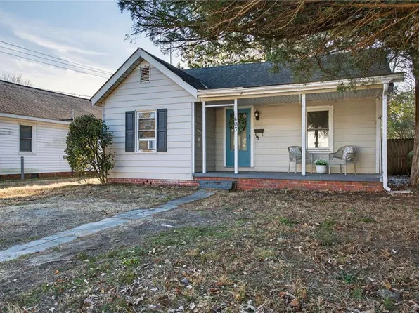 403 Elizabeth St, Suffolk, VA 23434