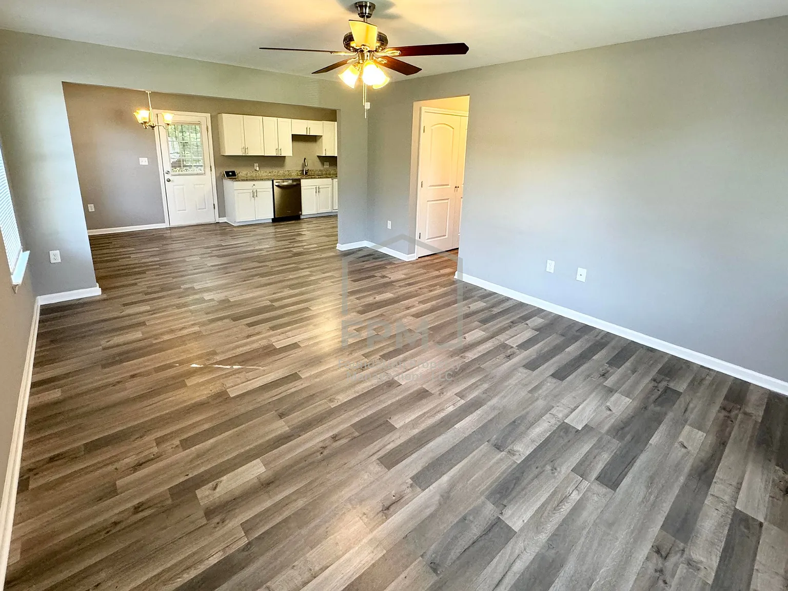 4428 Guildhall Drive - 1 — Photo 3