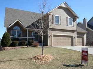 2520 SW 10th St, Lees Summit, MO 64081