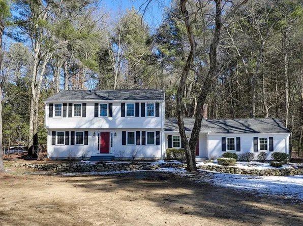 233 Mill St, Holliston, MA 01746