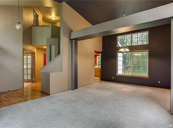 5th image of 15406 88th St E