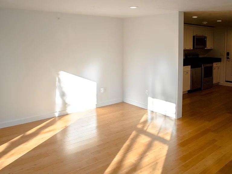 2 School St #5 — Photo 2