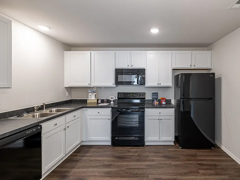 Now Leasing: 2,3, & 4-Bedroom Duplexes at Woodward Park with Attached GarageApply Today! — Photo 9