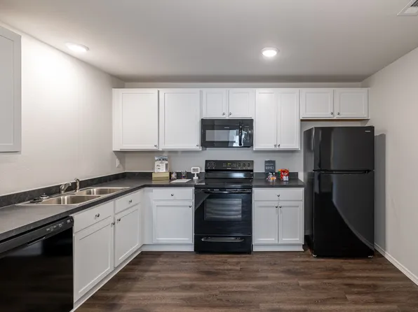 Now Leasing: 2,3, & 4-Bedroom Duplexes at Woodward Park with Attached GarageApply Today!
