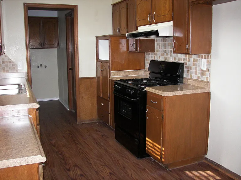 4010 SE 14th Pl — Photo 9