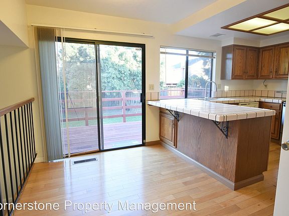 4th image of 6574 Leyland Park Dr