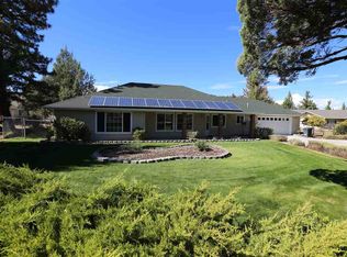 15908 Sherwood Rd, Weed, CA 96094