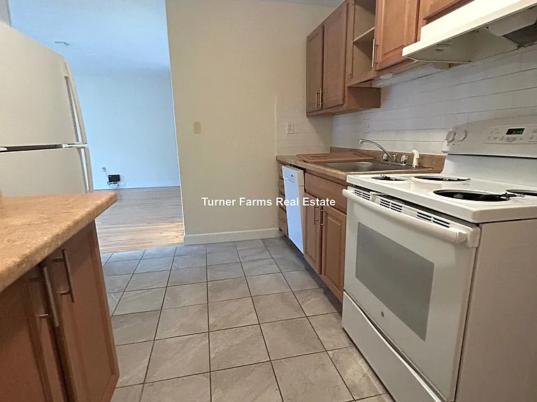 10 Armington St #4C — Photo 4