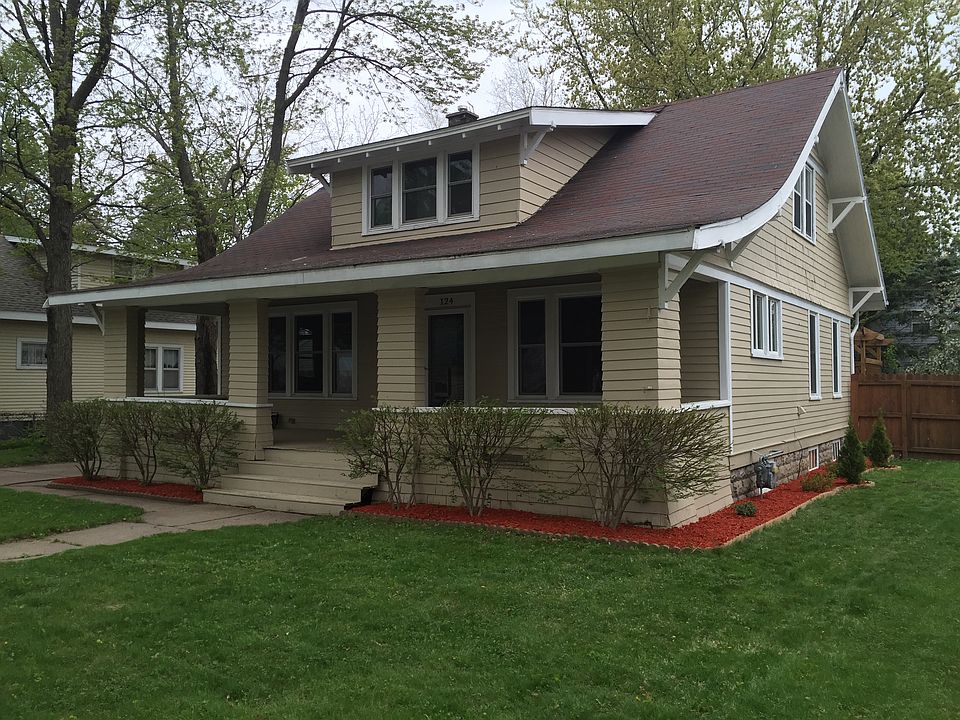 2nd image of 124 Miller Ave