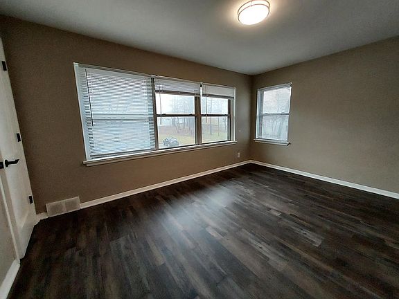 3rd image of 2617 N Hanssler Ct #2617