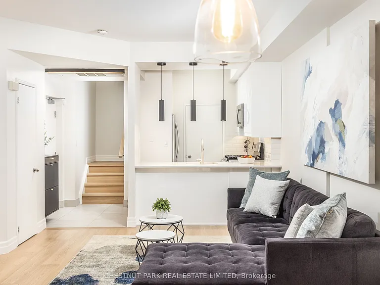500 Richmond St W #101 — Photo 11
