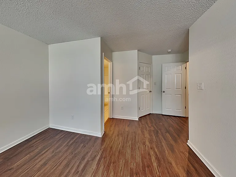 12483 Old Pond Rd — Photo 8