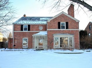 21226 Byron Rd, Shaker Heights, OH 44122