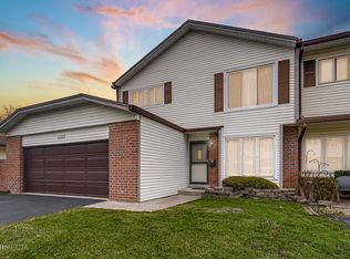 16345 Oxford Dr, Tinley Park, IL 60477