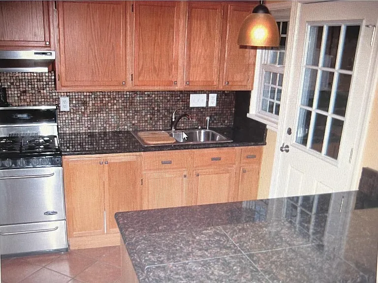 1519 Greenville Ave — Photo 5