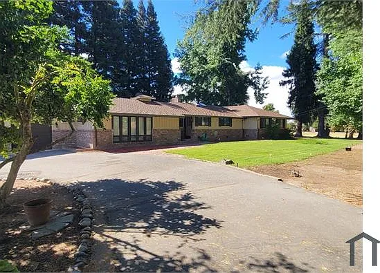 10250 River Rd #A — Photo 2