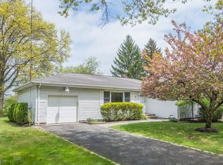 12 Brookshire Dr, Cedar Grove, NJ 07009