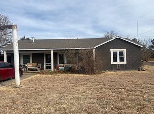 18 S Munson Ave, Boise City, OK 73933